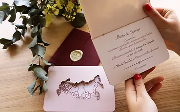 INVITACIÓN DE BODA TROQUELADA - DISEÑADOR GRÁFICO FREELANCE MADRID ALRUBI